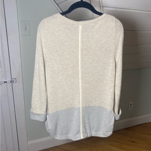 White + Warren Powder Blue and Cream 100% Cashmere Pullover Sweater Size S - Picture 7 of 12